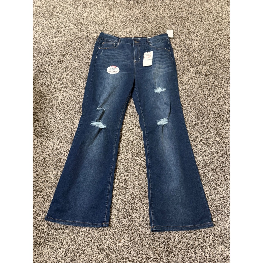 Wallflower Fearless Curvy Flare Jeans Women's 13 Blue NWT Distressed High Rise